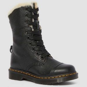 NEW - Dr. Martens Aimilita faux fur leather boots US 6